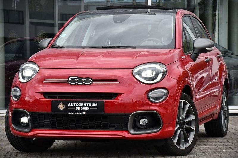 Rosso passione/hypnotique red Gebraucht 2023 Fiat 500X Dolcevita SUV | 21.170 € (Guter Preis) - Bild 1/4