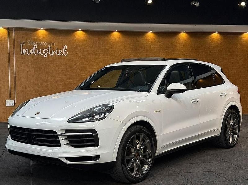 Second-hand Porsche Cayenne Sport 462 CP (339 kW) 2018 Alb SUV