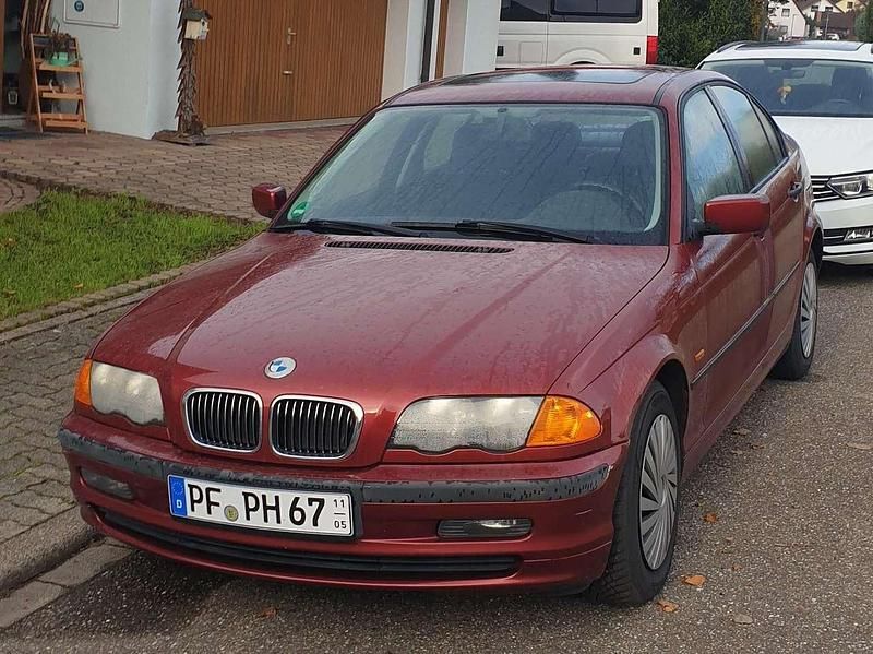 Rot Gebraucht 1998 BMW 318 Limousine | 1.800 € (Superpreis) - Bild 1/4