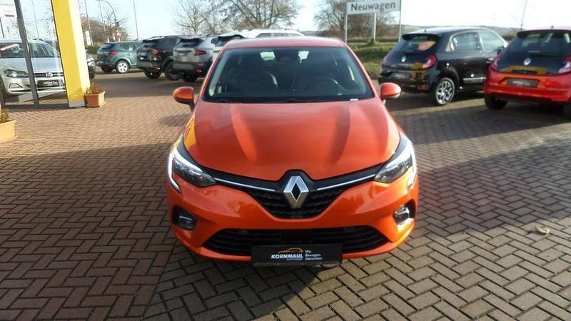 Gebraucht Renault Clio V Intens 91 PS (66 kW) 2021 Valencia orange metallic Kleinwagen