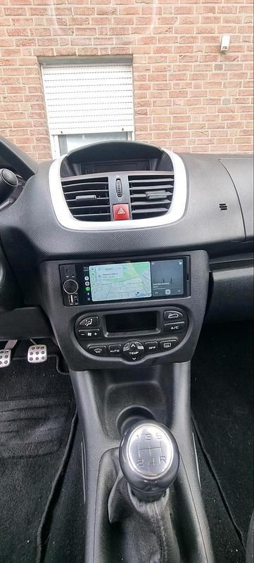 Gebraucht Peugeot 206+ 55 PS (40 kW) 2009 Silber Kleinwagen