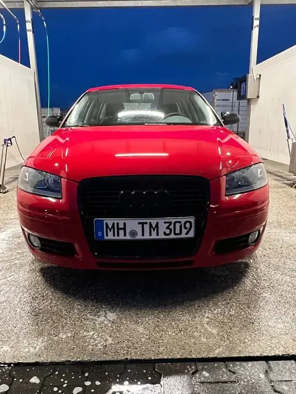 Second-hand Audi A3 Attraction 102 CP (75 kW) 2006 Roșu Hatchback