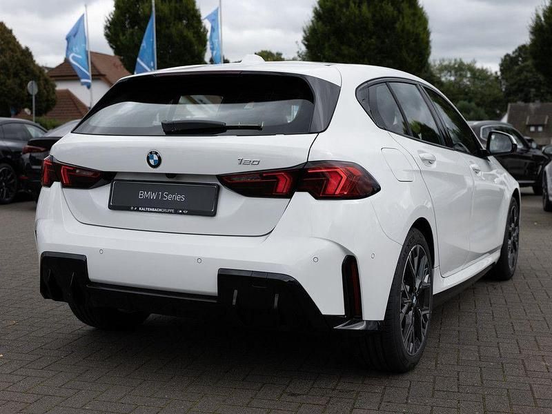 Neu BMW 120 M Sport 170 PS (125 kW) 2025 Weiß Kleinwagen