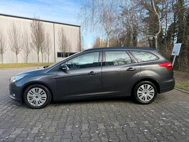 Gebraucht Ford Focus 137 PS (100 kW) 2016 Andere farben Kombi