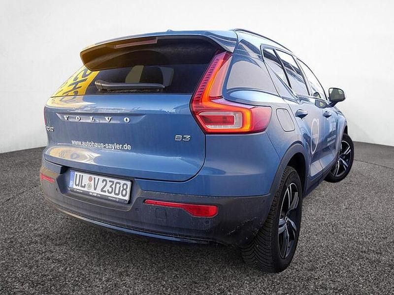 Gebraucht Volvo XC40 Plus 163 PS (119 kW) 2024 Fjord blue SUV