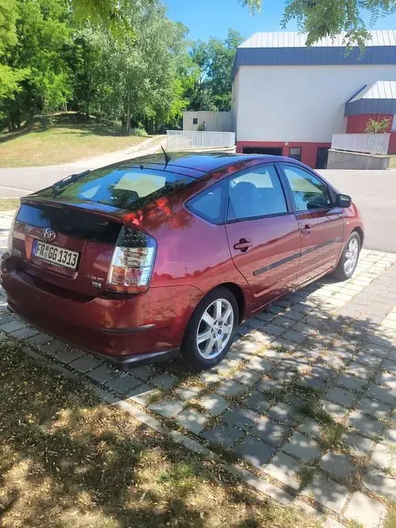 Gebraucht Toyota Prius Sol 111 PS (81 kW) 2005 Rot Kleinwagen