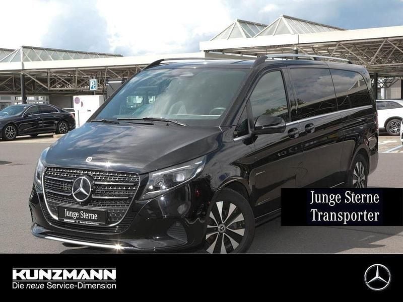 Obsidianschwarz metallic Gebraucht 2024 Mercedes V300 Avantgarde Van / Kleinbus | 73.583 € - Bild 1/4
