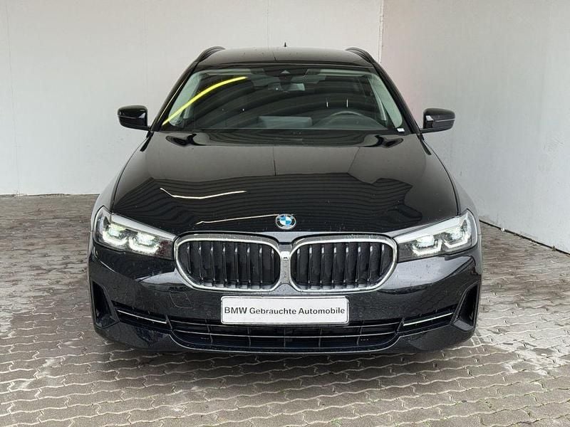 Gebraucht BMW 530 245 PS (180 kW) 2022 Schwarz Kombi