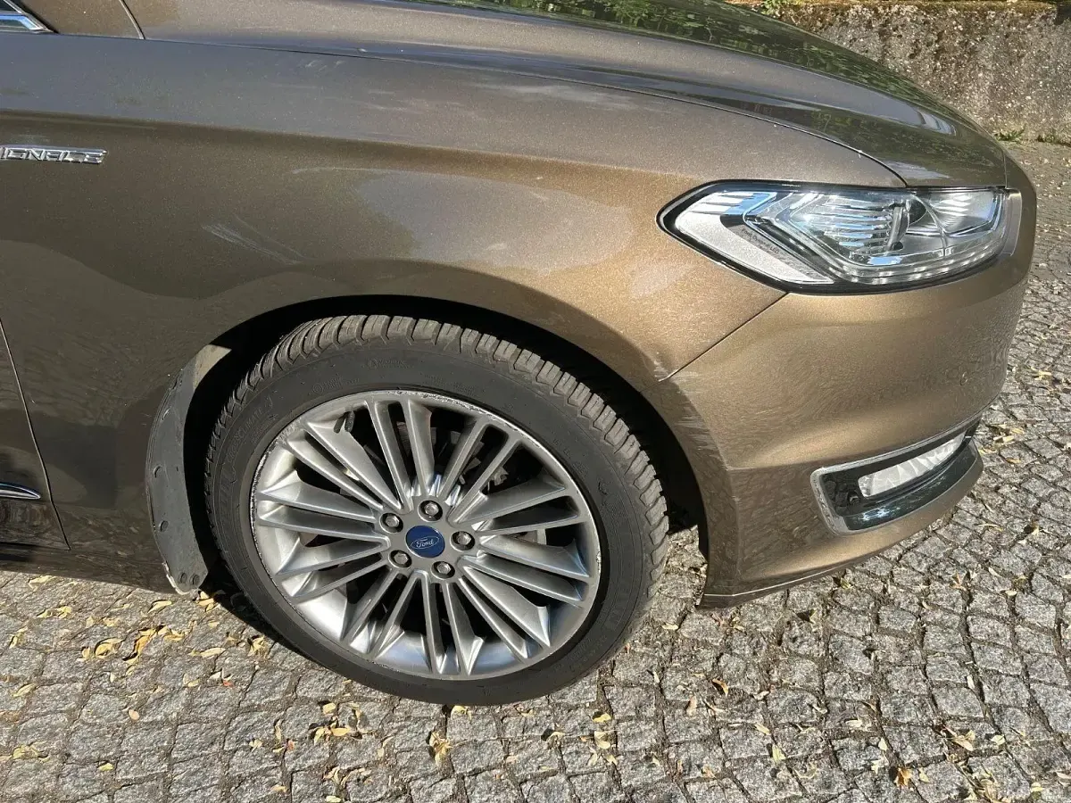 Gebraucht Ford Mondeo Vignale 179 PS (131 kW) 2017 Braun Kombi