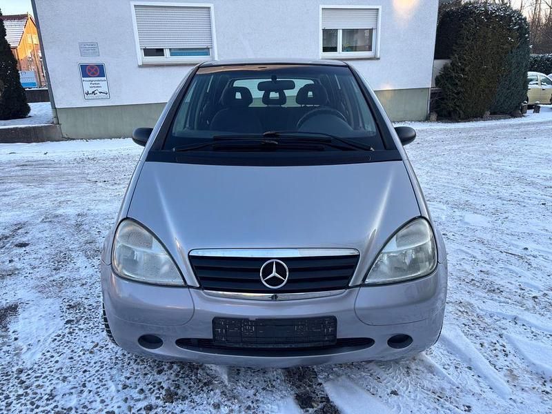 Gebraucht Mercedes A140 Classic 82 PS (60 kW) 2000 Silber Van / Kleinbus