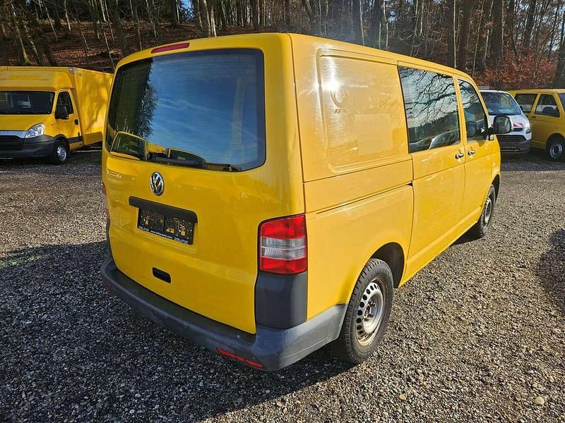 Gebraucht VW T5 84 PS (61 kW) 2012 Ginstergelb r1032 Van
