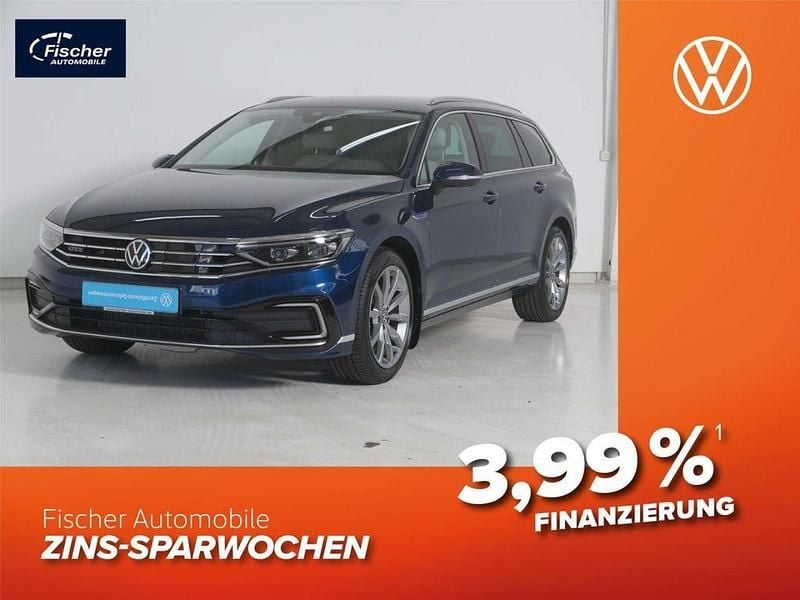 Blau Gebraucht 2022 VW Passat GTE Kombi | 27.440 € (Fairer Preis) - Bild 1/4
