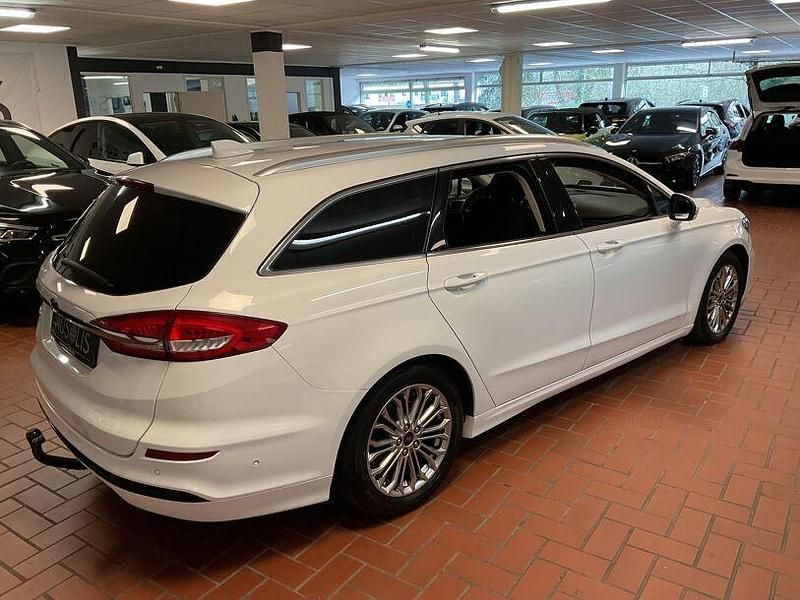 Gebraucht Ford Mondeo Titanium 150 PS (110 kW) 2020 Frost weiss Kombi