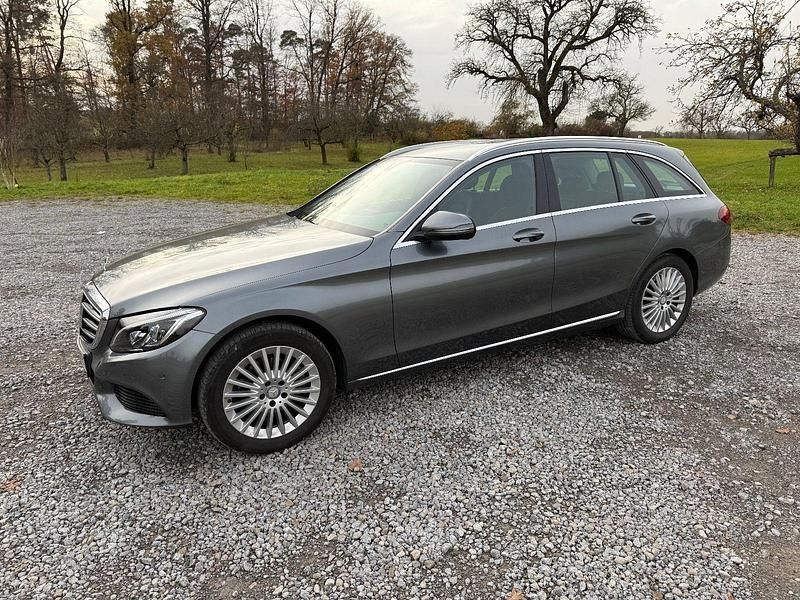 Grau Gebraucht 2016 Mercedes C200 Exclusive Kombi | 23.999 € (Etwas zu teuer) - Bild 1/4