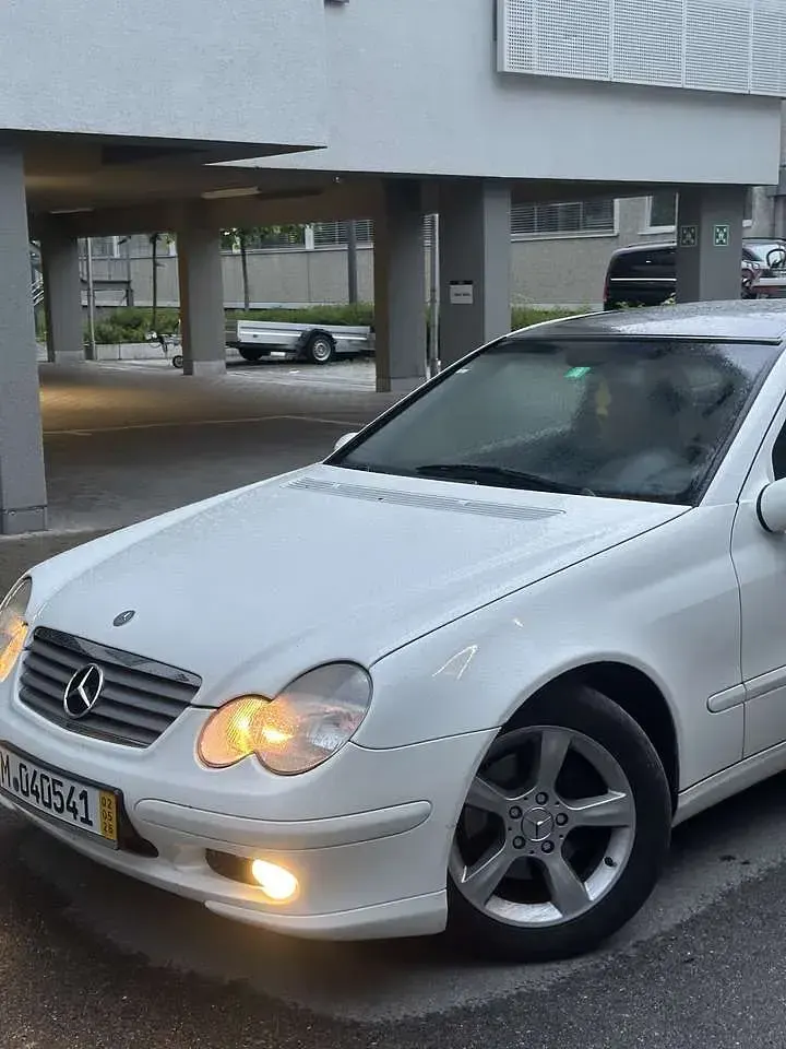 Gebraucht Mercedes C200 163 PS (119 kW) 2002 Coupé