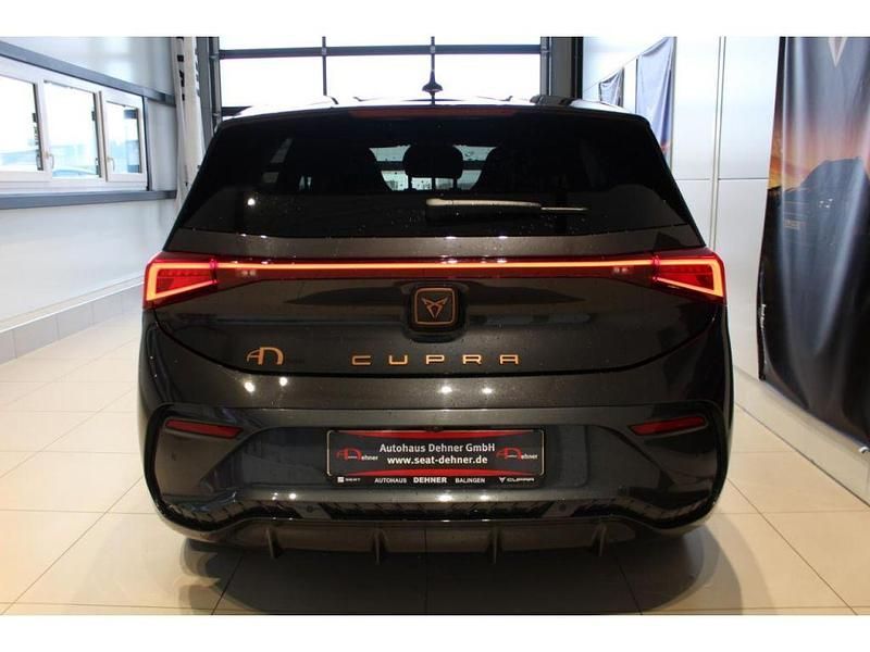 Gebraucht Cupra Born 169 kW (231 PS) 2024 Quasargrau (metallic) Kleinwagen