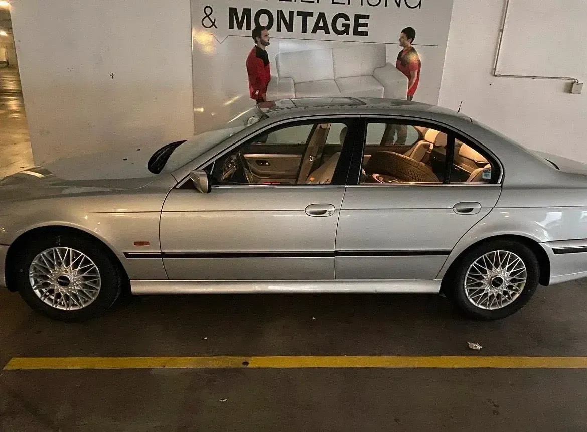 Gebraucht BMW 523 170 PS (125 kW) 1999 Silber Limousine
