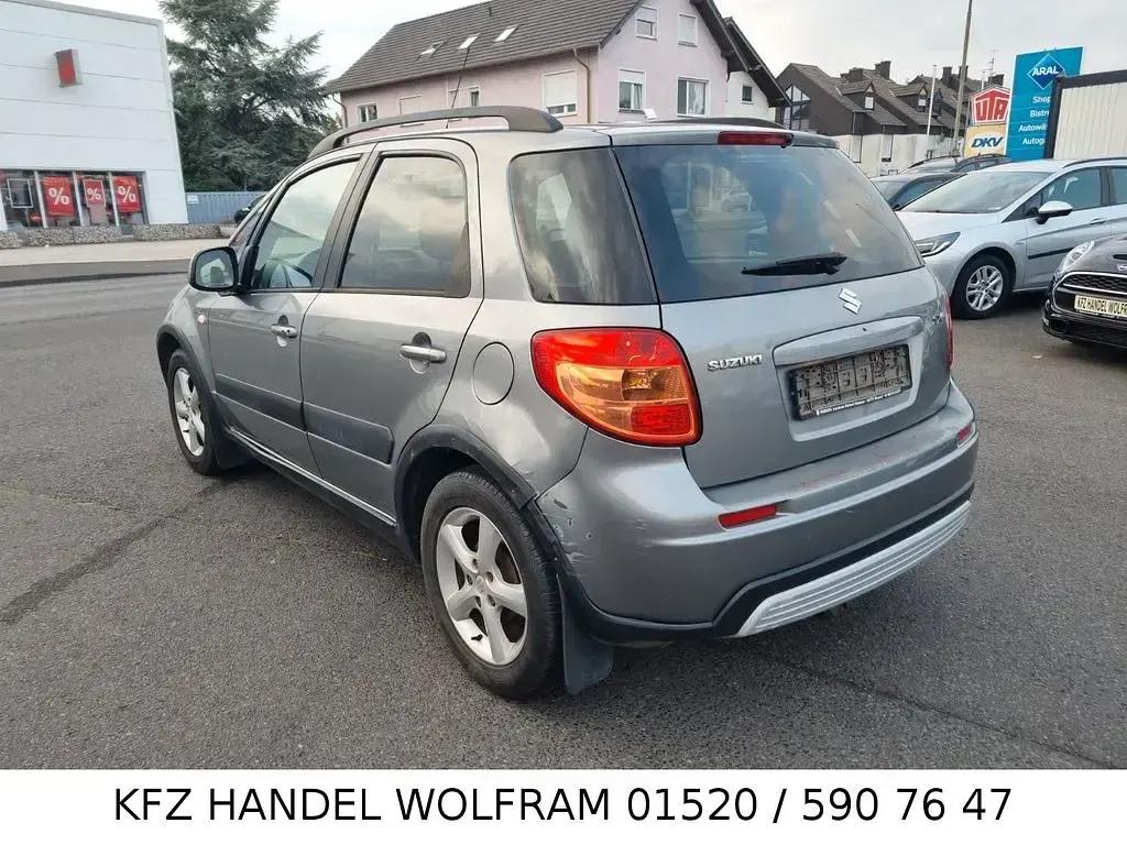 Gebraucht Suzuki SX4 Comfort 107 PS (78 kW) 2007 Grau SUV