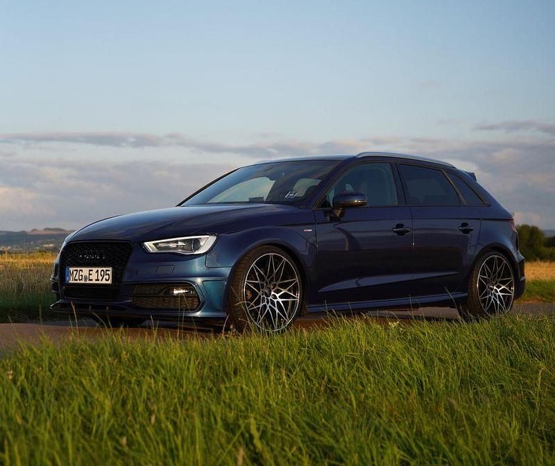 Gebraucht Audi A3 S-Line 150 PS (110 kW) 2015 Blau Limousine