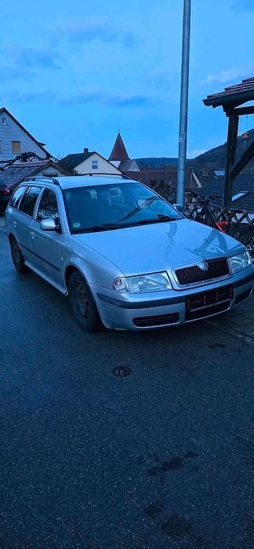 Gebraucht Skoda Octavia 90 PS (66 kW) 2000 Silber Kombi