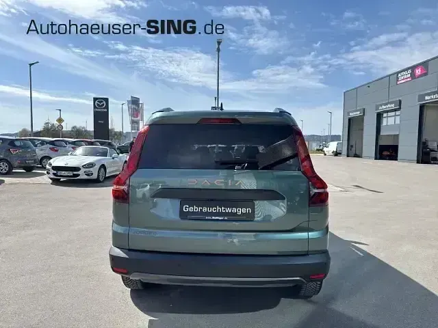 Gebraucht Dacia Jogger Extreme 110 PS (80 kW) 2024 Grün Van / Kleinbus