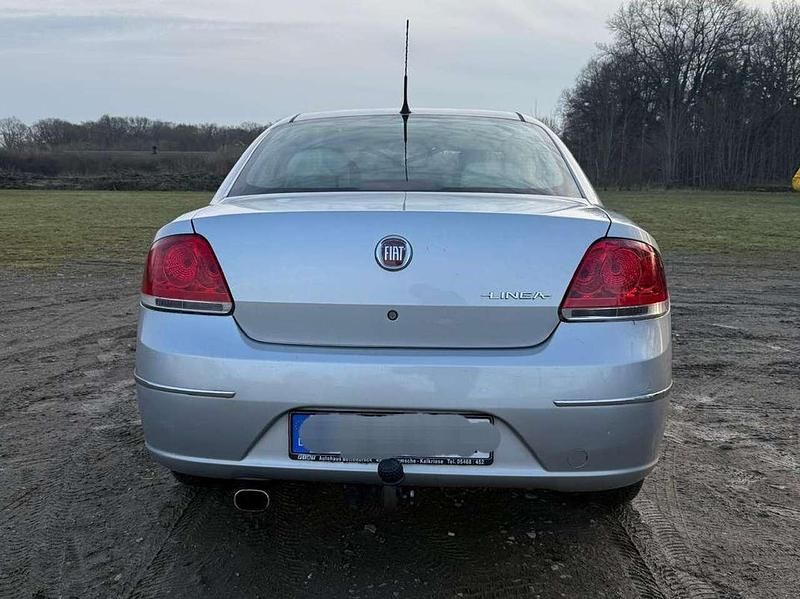 Gebraucht Fiat Linea Emotion 120 PS (88 kW) 2008 Limousine