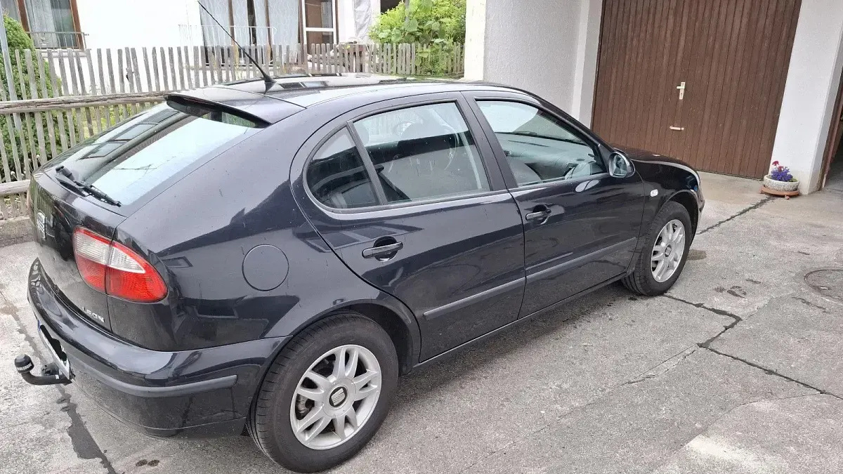 Gebraucht Seat Leon Stella 75 PS (55 kW) 2003 Schwarz Kleinwagen