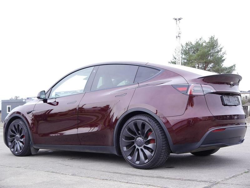 Gebraucht Tesla Model Y Performance 392 kW (534 PS) 2023 Rot SUV