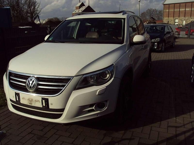 Weiß Gebraucht 2008 VW Tiguan SUV | 4.990 € (Superpreis) - Bild 1/4