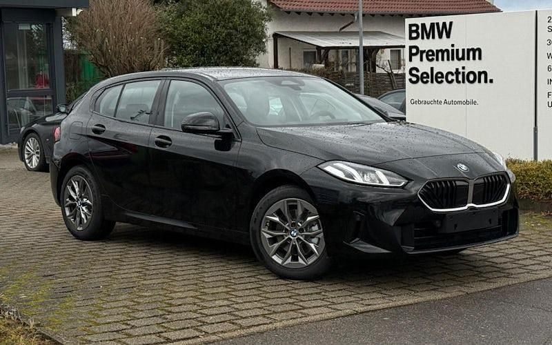 Neu BMW 120 Efficient Dynamics 170 PS (125 kW) 2025 Schwarz Kleinwagen