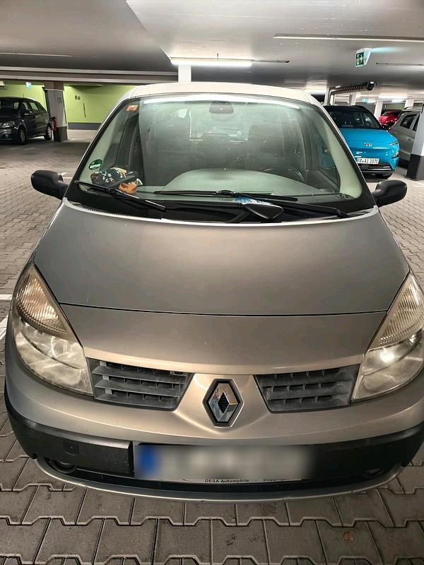 Gebraucht Renault Scénic II 113 PS (83 kW) 2004 Grau Van / Kleinbus