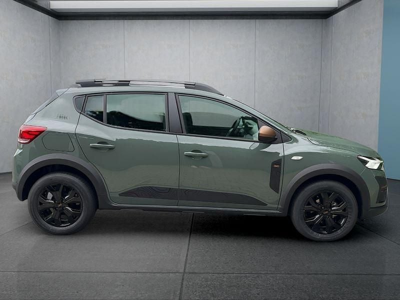 Grün Neu 2025 Dacia Sandero Stepway Kleinwagen | 18.949 € (Fairer Preis) - Bild 1/4