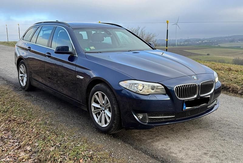 Gebraucht BMW 520 184 PS (135 kW) 2011 Andere farben Kombi