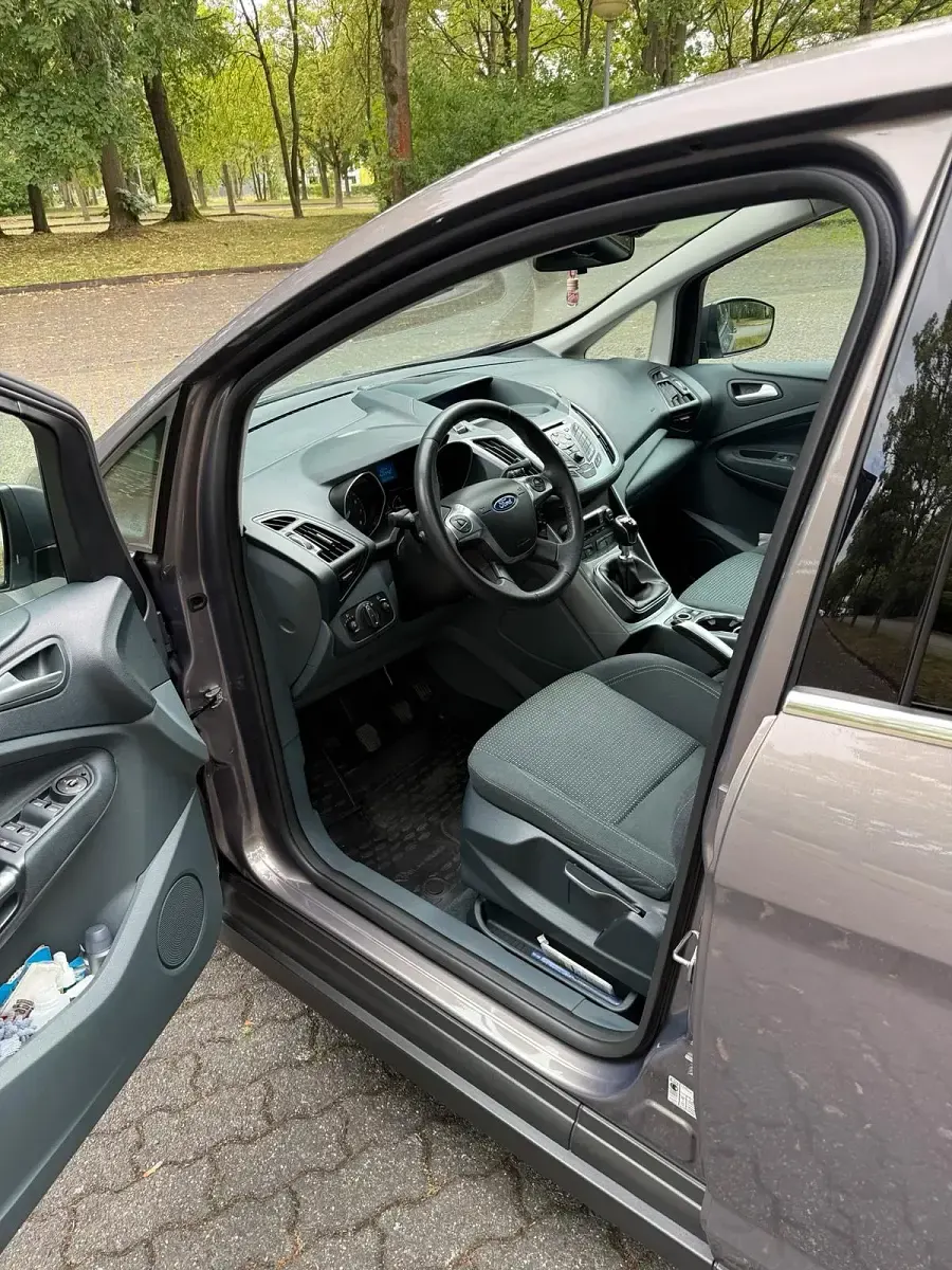 Gebraucht Ford C-MAX 150 PS (110 kW) 2012 Braun Van / Kleinbus