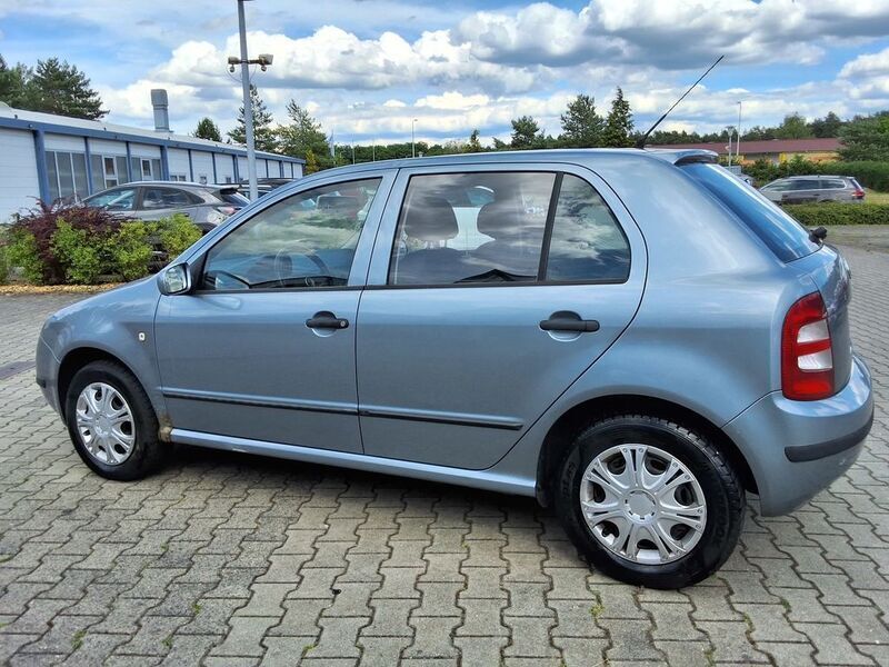 Gebraucht Skoda Fabia Comfort 75 PS (55 kW) 2003 Steingrau (metallic) Kleinwagen