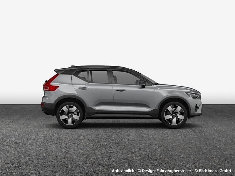 Neu Volvo XC40 Plus 197 PS (144 kW) 2026 Vapour grey metallic SUV