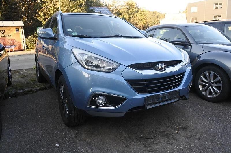 Blau Gebraucht 2014 Hyundai ix35 Edition SUV | 7.999 € (Fairer Preis) - Bild 1/4