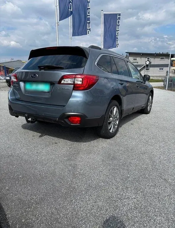 Gebraucht Subaru Outback Comfort 175 PS (128 kW) 2016 Blau Kombi