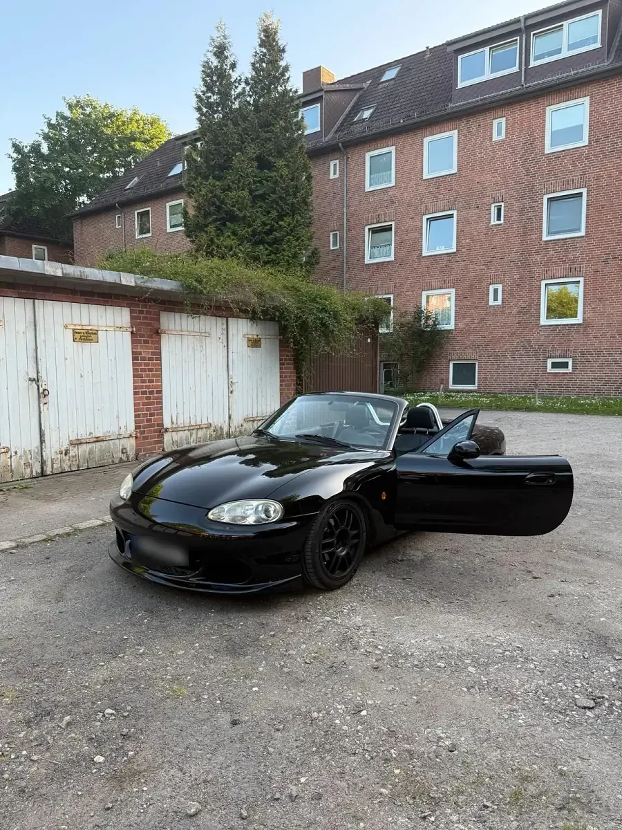 Gebraucht Mazda MX5 110 PS (80 kW) 2000 Schwarz Cabrio