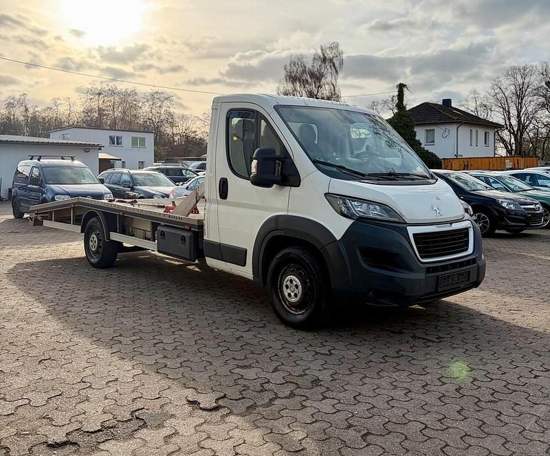 Gebraucht Peugeot Boxer 163 PS (119 kW) 2017 Weiß Van
