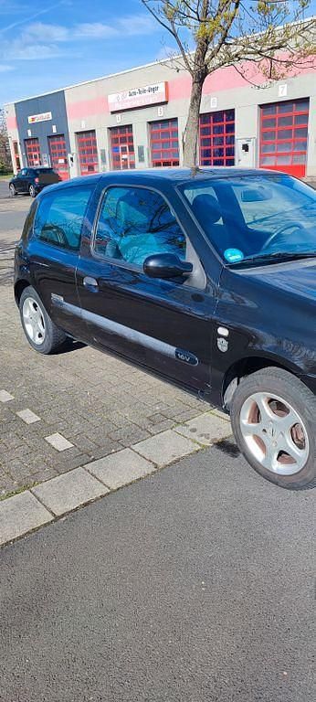 Gebraucht Renault Clio II 75 PS (55 kW) 2003 Schwarz Limousine