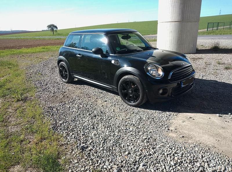 Usado Mini ONE 75 HP (55 kW) 2011 Preto Citadino