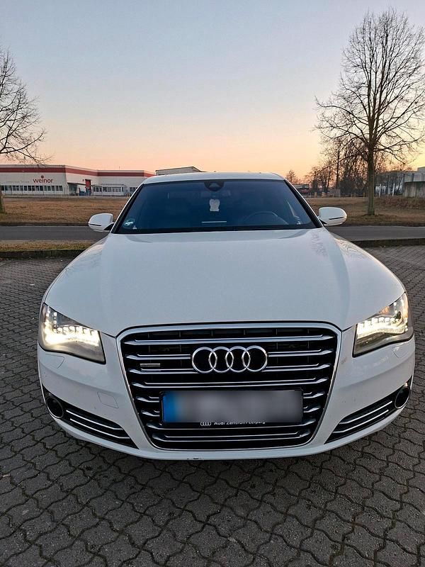 Second-hand Audi A8 410 CP (301 kW) 2011 Alb Berlinǎ