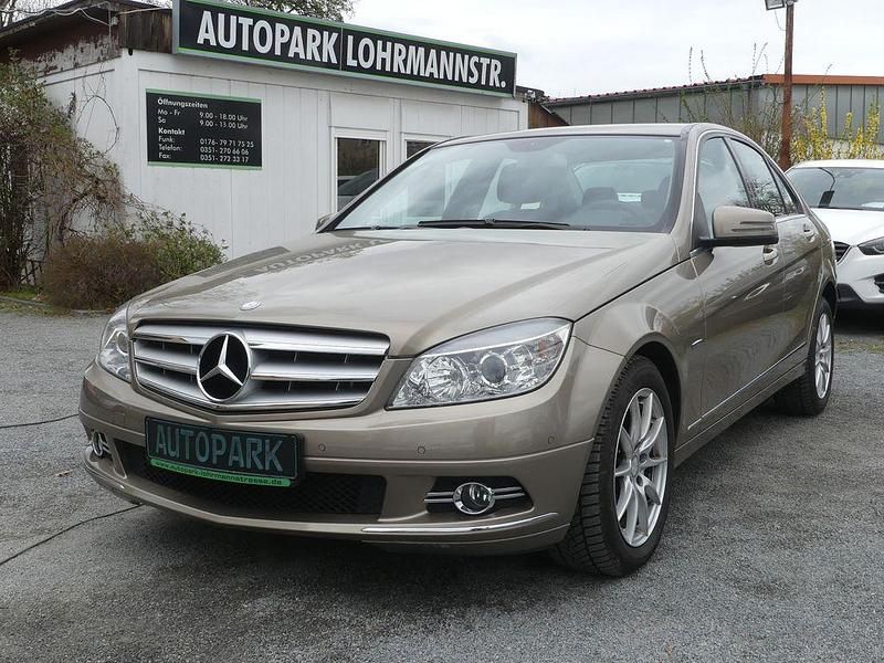 Beige Gebraucht 2010 Mercedes C180 Limousine | 9.200 € (Fairer Preis) - Bild 1/4