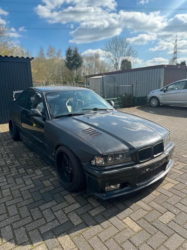 Gebraucht BMW 325 220 PS (161 kW) 1993 Coupé