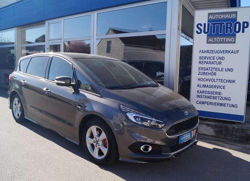 Gebraucht Ford S-MAX S 241 PS (177 kW) 2019 Magnetic (metallic) Van / Kleinbus