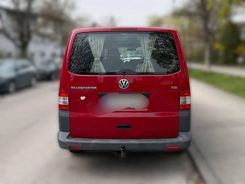 Second-hand VW T5 102 CP (75 kW) 2010 Roșu Van