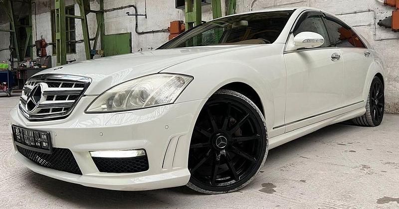 Weiß Gebraucht 2008 Mercedes S350 AMG Limousine | 19.990 € (Teuer) - Bild 1/4