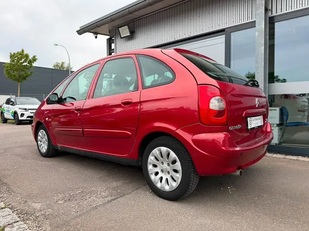 Gebraucht Citroën Xsara Picasso Exclusive 116 PS (85 kW) 2003 Farbe luziferrot/metalliclack Van / Kleinbus