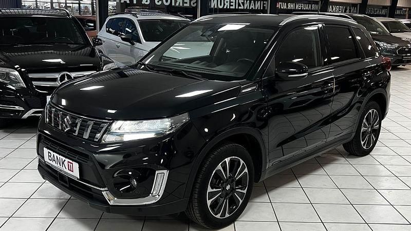 Gebraucht Suzuki Vitara Comfort+ 129 PS (94 kW) 2020 Schwarz SUV